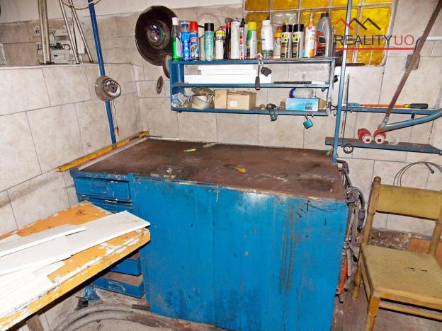 Prodej výrobních prostor, Ostrov, 190 m2