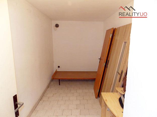 Prodej výrobních prostor, Ostrov, 190 m2