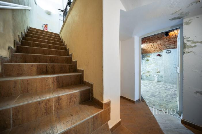 Prodej obchodního prostoru, České Budějovice - České Budějovice 1, nám. Přemysla Otakara II., 301 m2