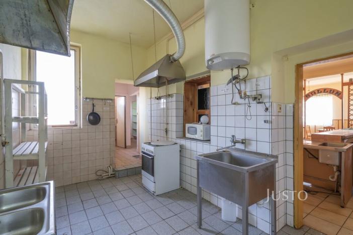 Prodej komerční nemovitosti, Třebíz, 192 m2