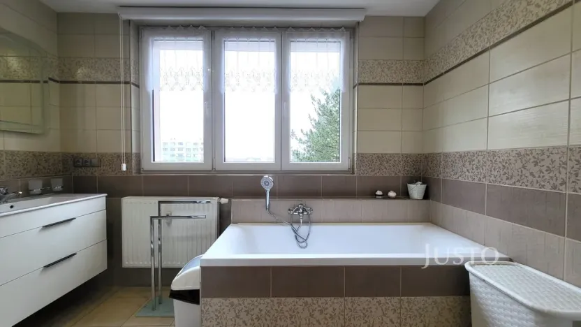 Pronájem bytu 2+kk, Písek, Dr. M. Horákové, 53 m2