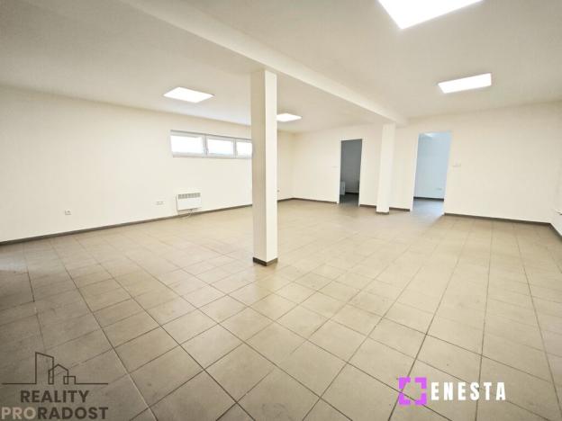 Pronájem skladu, Tursko, 100 m2