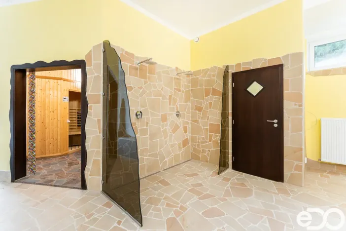 Prodej ubytování, Jablonec nad Nisou, U Lesního divadla, 2930 m2