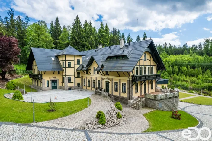 Prodej ubytování, Jablonec nad Nisou, U Lesního divadla, 2930 m2