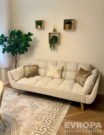 Pronájem bytu 2+kk, Praha - Vinohrady, U Zvonařky, 38 m2