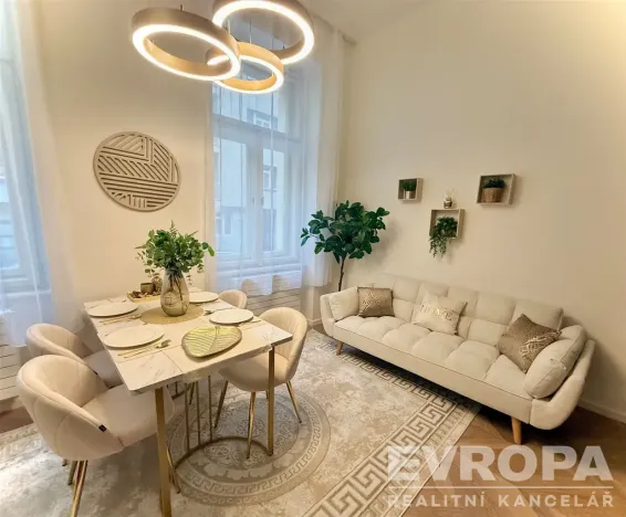 Pronájem bytu 2+kk, Praha - Vinohrady, U Zvonařky, 38 m2
