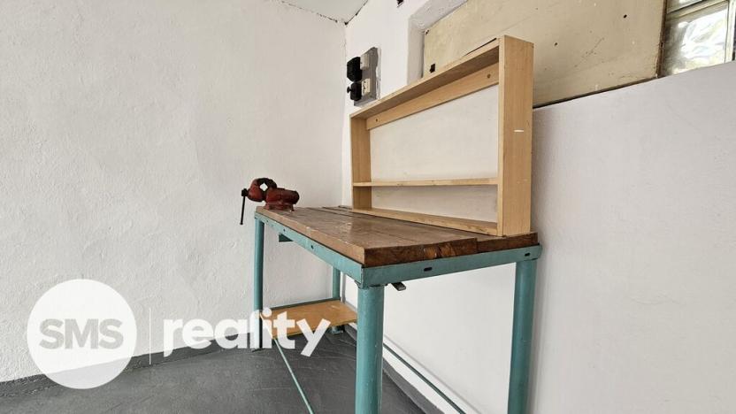 Pronájem garáže, Opava, 19 m2