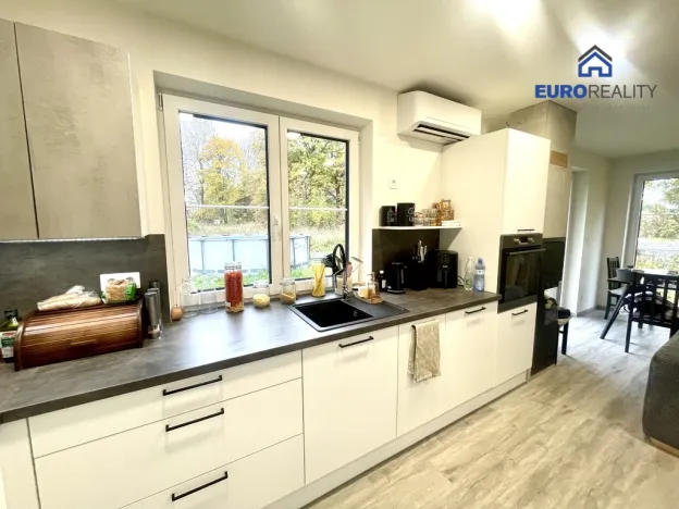 Prodej rodinného domu, Mnichov, 144 m2