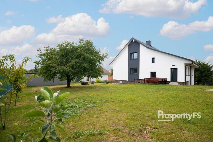 Prodej rodinného domu, Hořešovičky, 256 m2