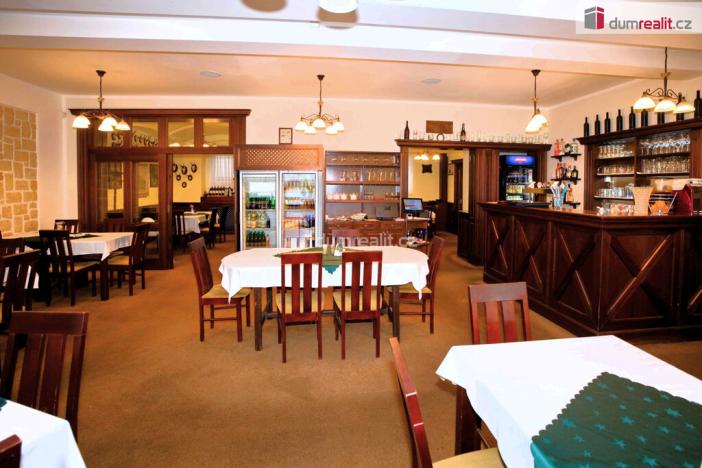 Prodej komerční nemovitosti, Doksy, Komenského, 254 m2