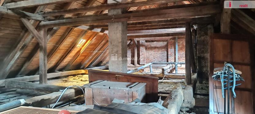 Prodej atypického bytu, Doksy, Komenského, 160 m2