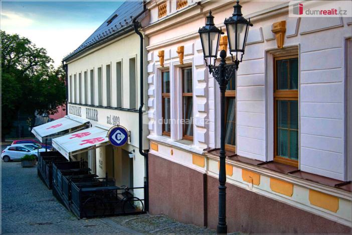 Prodej atypického bytu, Doksy, Komenského, 160 m2