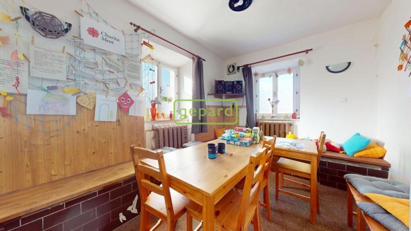 Prodej ubytování, Zákupy, Mimoňská, 250 m2