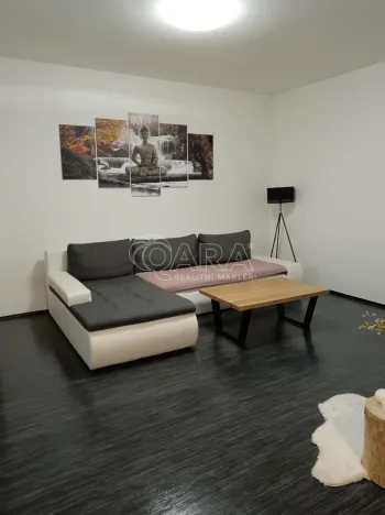 Pronájem bytu 2+1, Zlín - Prštné, Náves, 72 m2