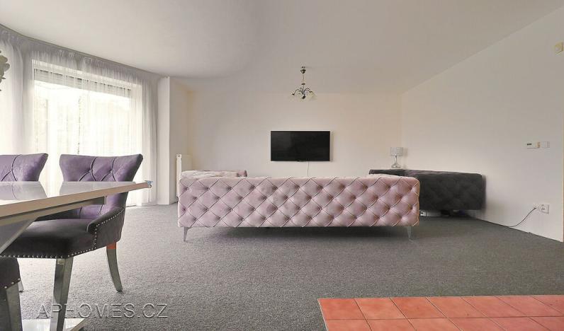 Pronájem rodinného domu, Praha - Dolní Chabry, Velemínská, 107 m2