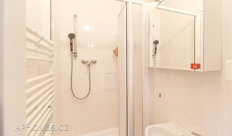 Pronájem rodinného domu, Praha - Dolní Chabry, Velemínská, 107 m2