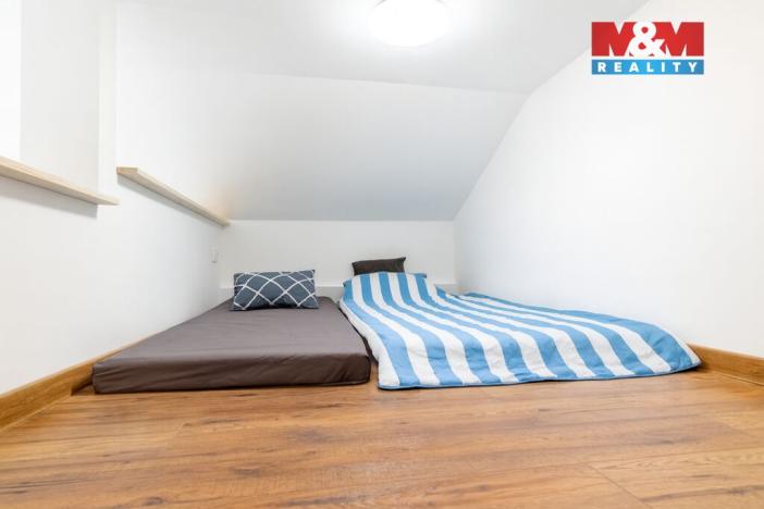 Prodej pozemku pro bydlení, Křenovice, 755 m2