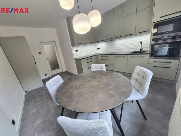 Pronájem bytu 2+1, Praha - Dejvice, Koulova, 77 m2