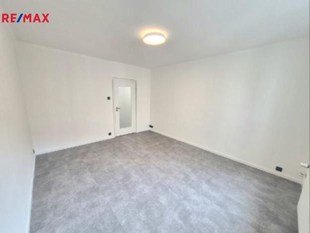 Pronájem bytu 2+1, Praha - Dejvice, Koulova, 77 m2