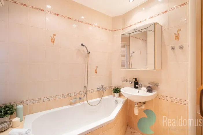 Prodej bytu 2+1, České Budějovice, Chelčického, 73 m2