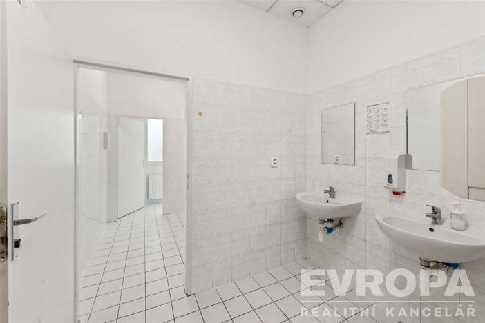 Pronájem kanceláře, Praha - Strašnice, V olšinách, 46 m2