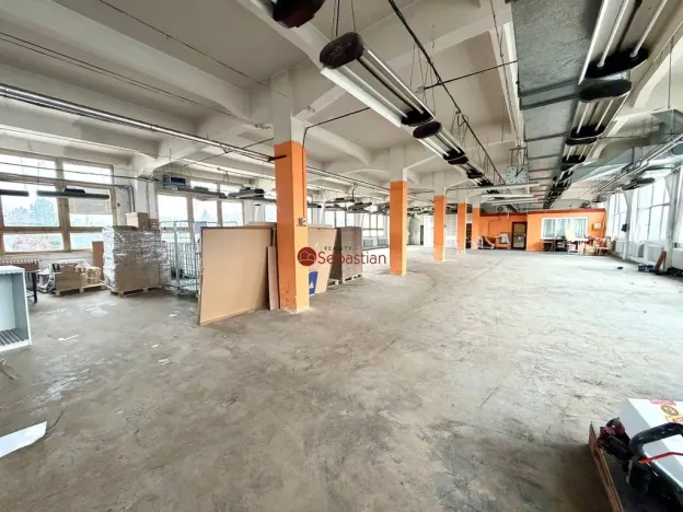 Pronájem obchodního prostoru, Pelhřimov, Křemešnická, 1000 m2