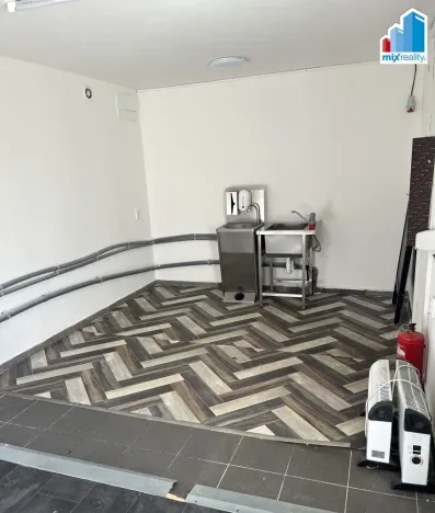 Pronájem komerční nemovitosti, Chválenice, 20 m2