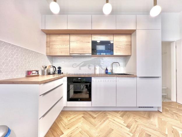 Pronájem bytu 3+kk, Praha - Smíchov, Ke Koulce, 72 m2