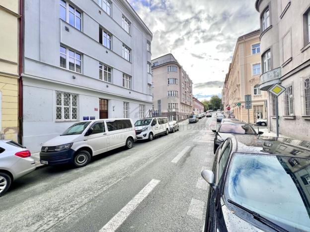 Pronájem bytu 3+kk, Praha - Smíchov, Ke Koulce, 72 m2