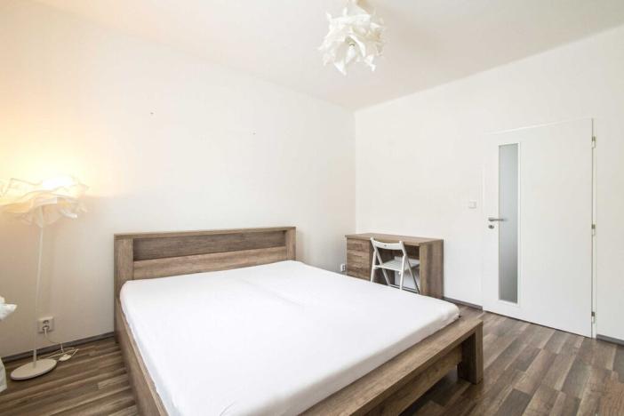 Pronájem bytu 1+1, Praha - Vokovice, Kladenská, 36 m2