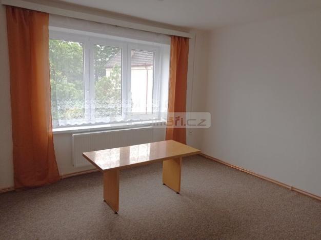 Pronájem bytu 2+1, Plzeň, Železničářská, 55 m2