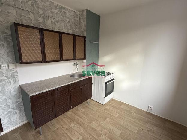 Prodej bytu 2+1, Chomutov, Holešická, 62 m2