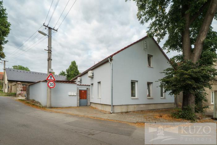 Prodej bytu 3+kk, Byšice, B. Němcové, 65 m2