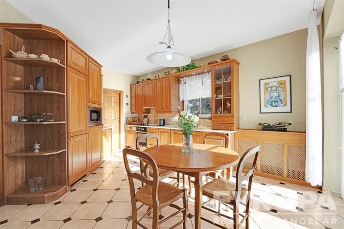 Prodej rodinného domu, Nymburk, Pístecká, 350 m2