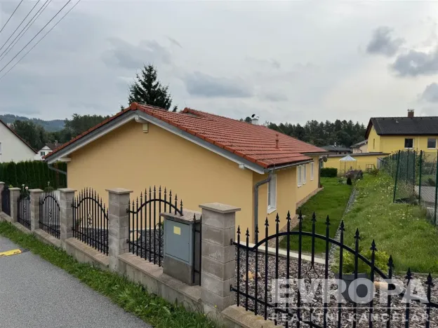 Prodej rodinného domu, Liberec - Liberec XXX-Vratislavice nad Nisou, Východní, 181 m2