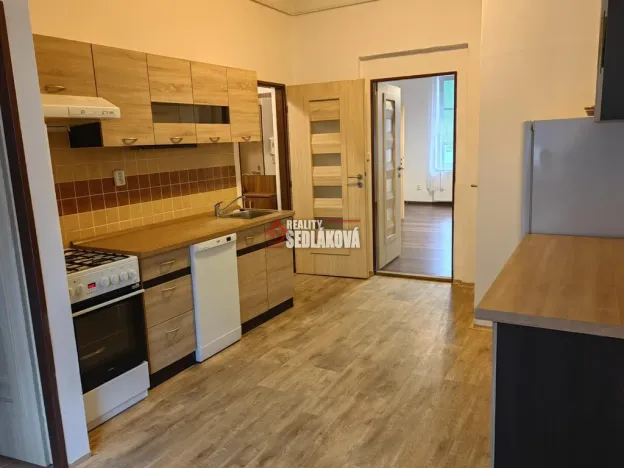 Pronájem bytu 2+1, Děčín - Děčín IV-Podmokly, Divišova, 57 m2