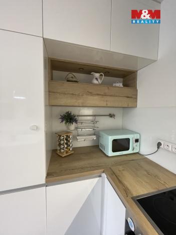 Prodej bytu 3+kk, Olomouc - Nedvězí, Jilemnického, 72 m2