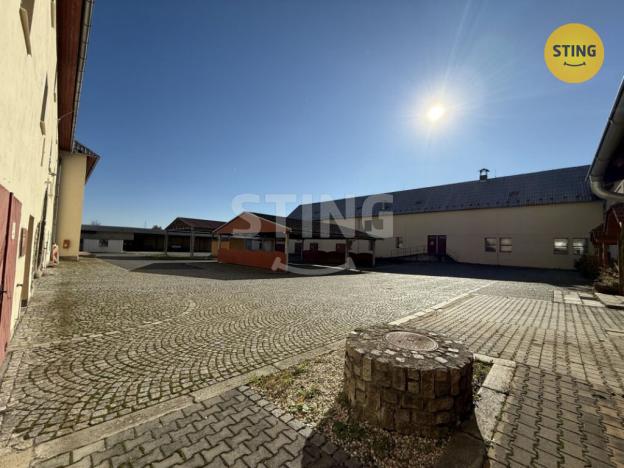 Prodej výrobních prostor, Suchdol nad Odrou, Komenského, 2251 m2