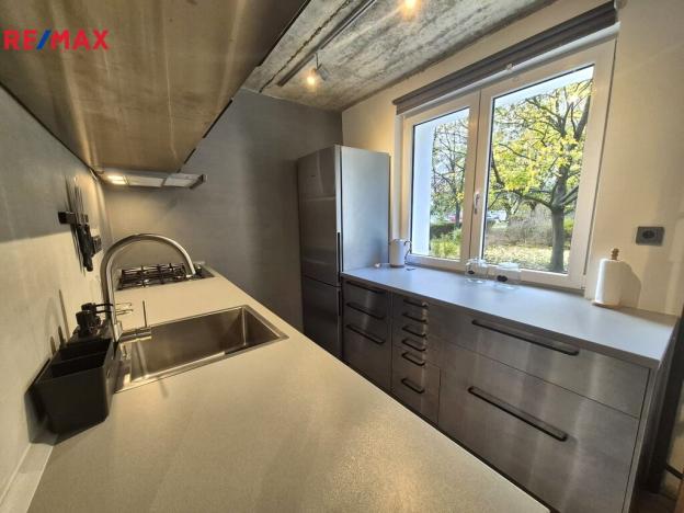 Pronájem bytu 2+kk, Praha - Záběhlice, Hlavní, 73 m2