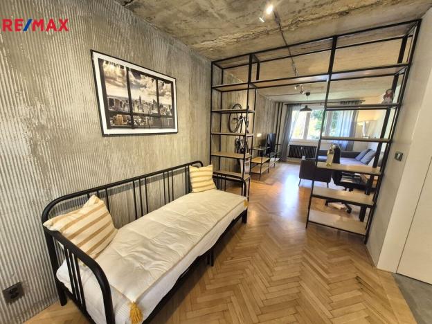 Pronájem bytu 2+kk, Praha - Záběhlice, Hlavní, 73 m2