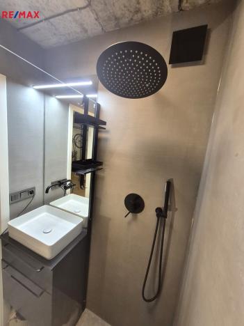 Pronájem bytu 2+kk, Praha - Záběhlice, Hlavní, 73 m2