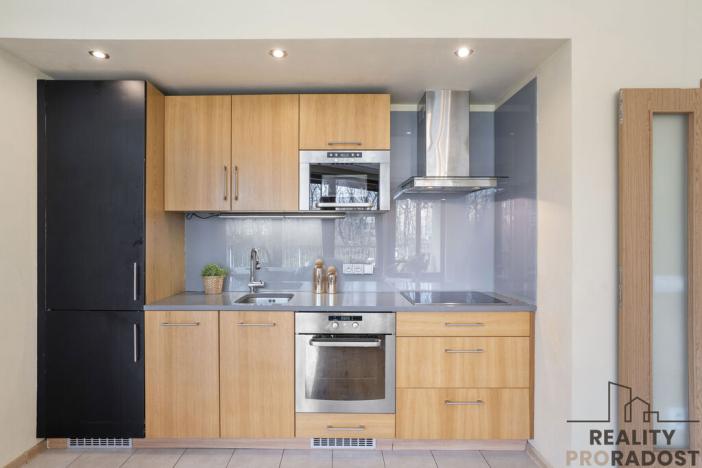 Pronájem bytu 2+kk, Praha - Vokovice, K Červenému vrchu, 73 m2