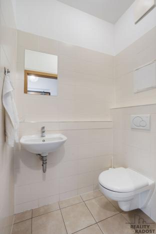 Pronájem bytu 2+kk, Praha - Vokovice, K Červenému vrchu, 73 m2