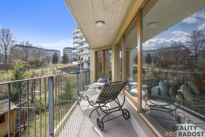 Pronájem bytu 2+kk, Praha - Vokovice, K Červenému vrchu, 73 m2