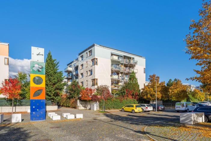 Prodej bytu 3+kk, Praha - Hloubětín, Nepelova, 80 m2