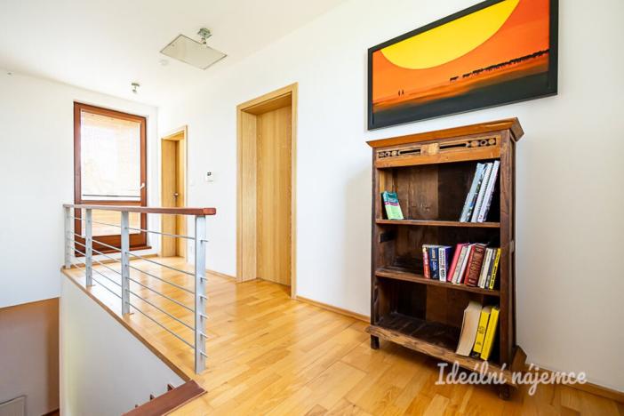 Pronájem bytu 4+kk, Měšice, Nad Babím dolem, 131 m2