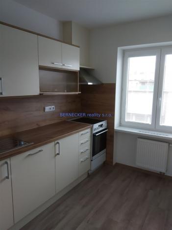 Pronájem bytu 3+kk, Hradec Králové, S. K. Neumanna, 82 m2