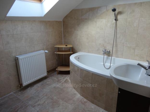 Pronájem bytu 2+kk, Nový Bor, B. Egermanna, 79 m2