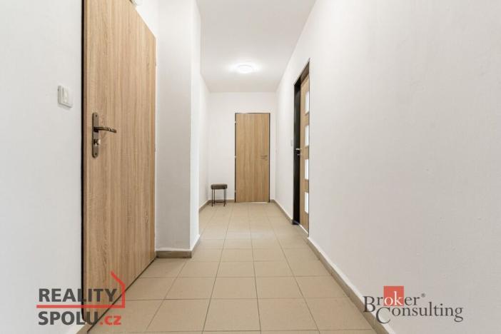 Pronájem bytu 3+kk, Mlékojedy, 68 m2