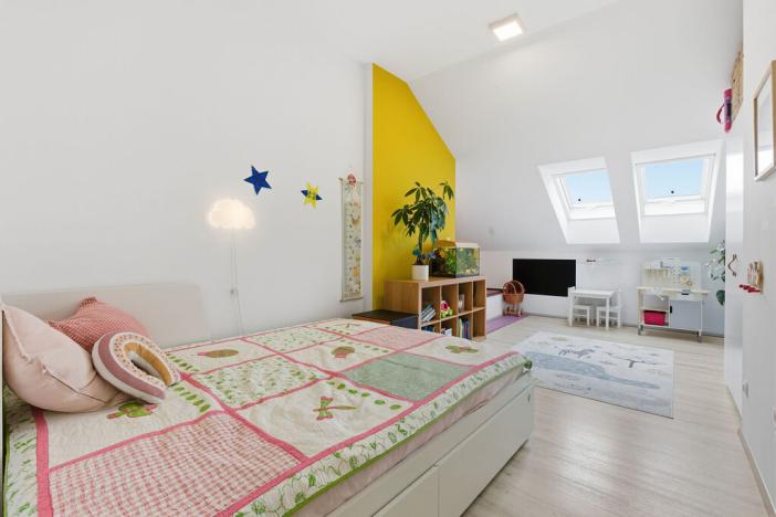 Prodej bytu 4+kk, Křížkový Újezdec - Čenětice, 158 m2